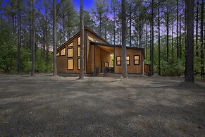Couple's Therapy 3 Bedroom Cabin by Redawning