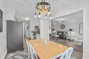 Water's Edge Retreat 3 Bedroom Home by RedAwning