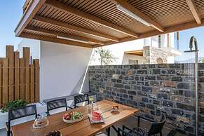 Blue Senses Villas Next to the Beach Heated Pool