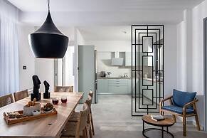 Blue Senses Villas Next to the Beach Heated Pool