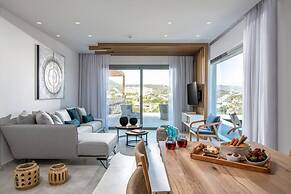 Blue Senses Villas Next to the Beach Heated Pool