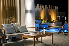 Blue Senses Villas Next to the Beach Heated Pool