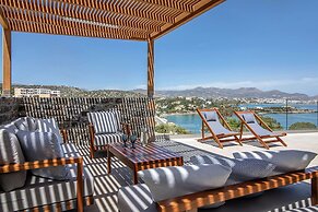 Blue Senses Villas Next to the Beach Heated Pool