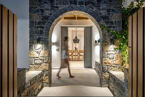 Blue Senses Villas Next to the Beach Heated Pool