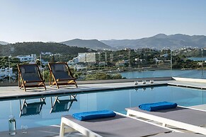 Blue Senses Villas Next to the Beach Heated Pool