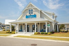 Vitamin Sea 3 Bedroom Home by RedAwning