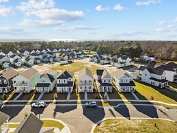 Vitamin Sea 3 Bedroom Home by RedAwning