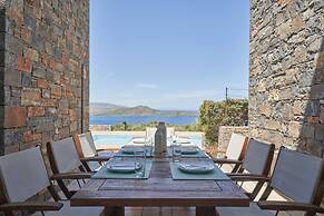 Breathtaking Views 4 Bedroom Villa