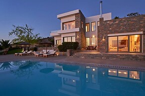 Breathtaking Views 4 Bedroom Villa
