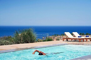 Breathtaking Views 4 Bedroom Villa