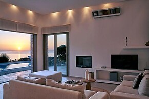 Breathtaking Views 4 Bedroom Villa