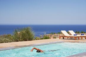 Breathtaking Views 4 Bedroom Villa