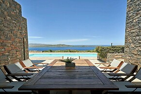 Breathtaking Views 4 Bedroom Villa