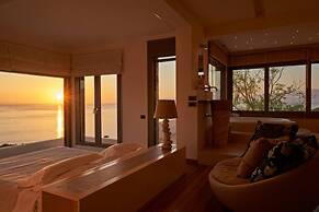 Breathtaking Views 4 Bedroom Villa