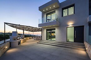 Sea View 4 Bedroom Villa