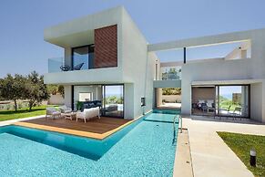 Sea View 4 Bedroom Villa With a Heated Pool