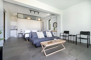 Sea View 4 Bedroom Villa With a Heated Pool