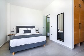 Sea View 4 Bedroom Villa With a Heated Pool