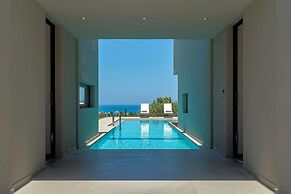 Sea View 4 Bedroom Villa With a Heated Pool