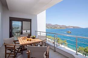 La Vista Apt - Steps to the Beach