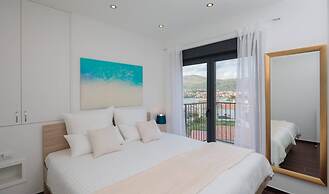 Villa Salt - 8 2 Heated Pool Trogir Near Beach