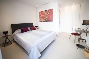 Sea View 6 Bedroom Villa With a Heated Pool