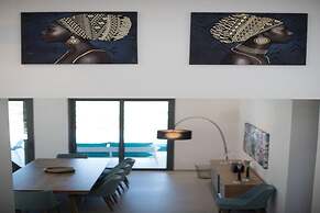 Sea View 6 Bedroom Villa With a Heated Pool