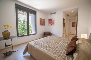 Sea View 6 Bedroom Villa With a Heated Pool