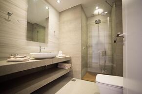 Sea View 6 Bedroom Villa With a Heated Pool