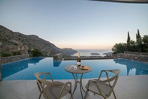Sea View 6 Bedroom Villa With a Heated Pool