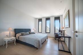 Sea View 6 Bedroom Villa With a Heated Pool