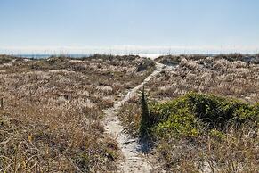 Blount Cottage 5 Bedroom Home by RedAwning