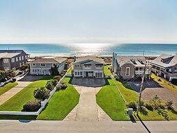 Blount Cottage 5 Bedroom Home by RedAwning