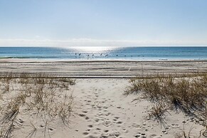 Blount Cottage 5 Bedroom Home by RedAwning