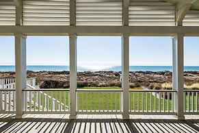 Blount Cottage 5 Bedroom Home by RedAwning