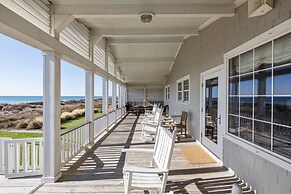 Blount Cottage 5 Bedroom Home by RedAwning