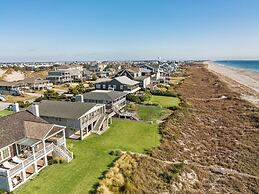 Blount Cottage 5 Bedroom Home by RedAwning