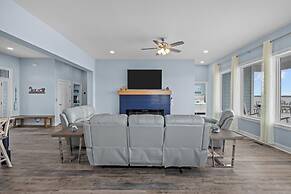 Straits Serenity 3 Bedroom Home by RedAwning