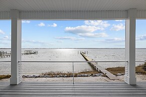 Straits Serenity 3 Bedroom Home by RedAwning