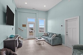 Straits Serenity 3 Bedroom Home by RedAwning