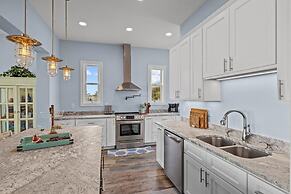 Straits Serenity 3 Bedroom Home by RedAwning