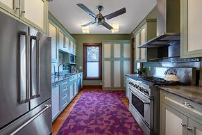 Historic Roe Parker 1 Bedroom Home by RedAwning