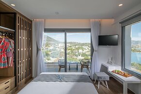 Blue Senses Villa Anemos Next to the Beach Heated Pool