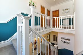 Just Stay Wales - Highmead House