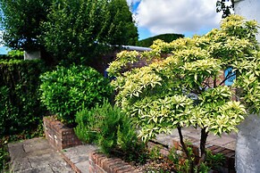 Just Stay Wales - Highmead House