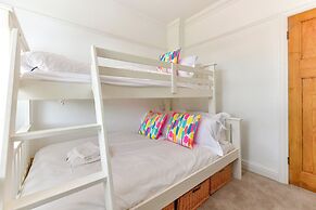 Just Stay Wales - Highmead House