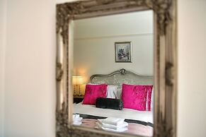 Just Stay Wales - Highmead House