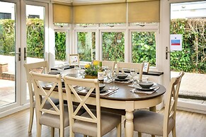 Just Stay Wales - Highmead House