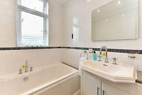 Just Stay Wales - Highmead House