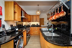 Just Stay Wales - Highmead House